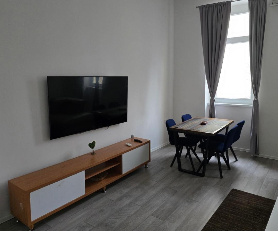 Quiet Apartment,private Free Parking Apartment SJJ